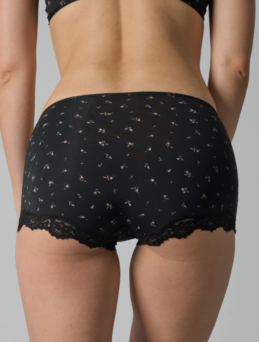 The Smooth Lace Boxer